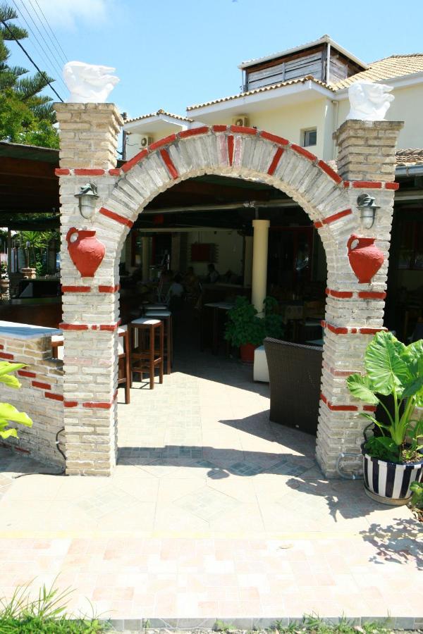 Poseidon Hotel Ammoudia Bagian luar foto