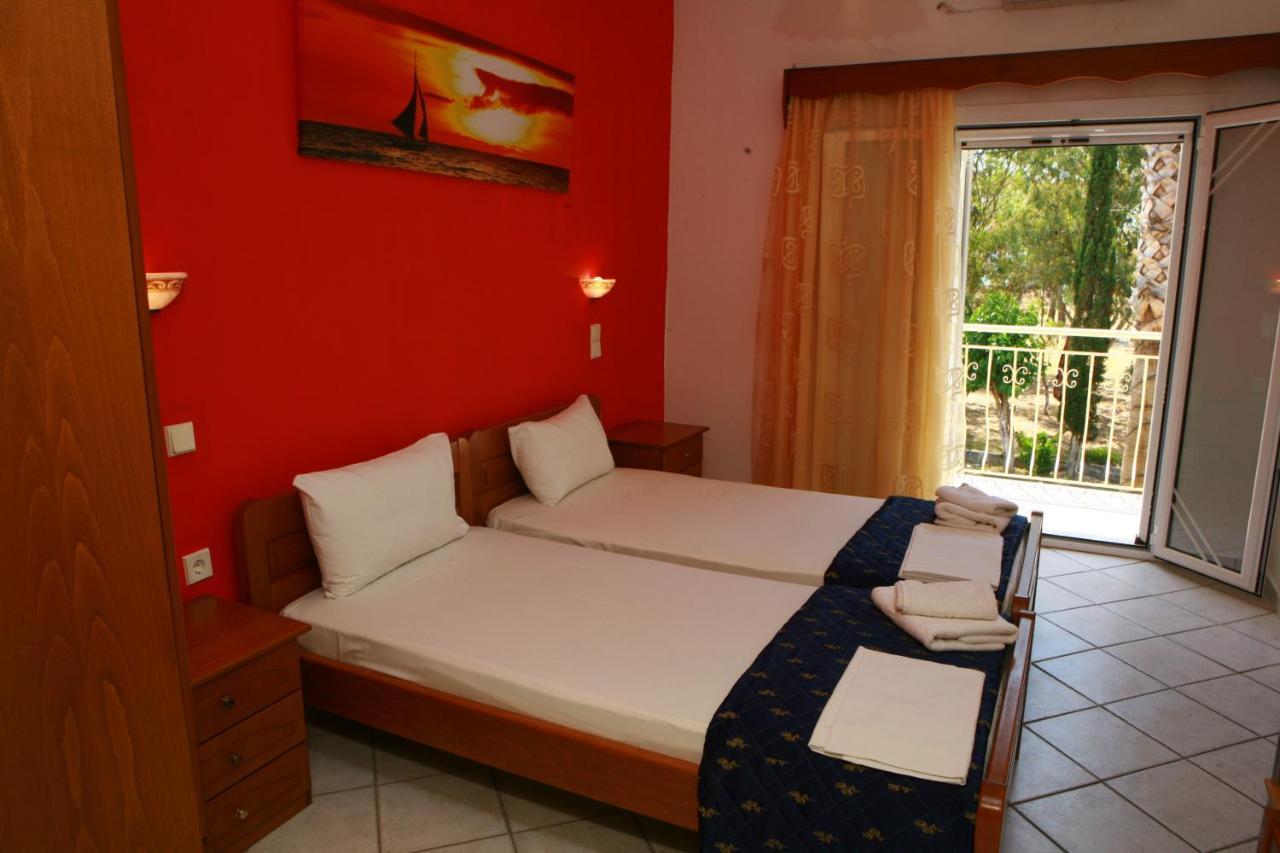 Poseidon Hotel Ammoudia Bagian luar foto