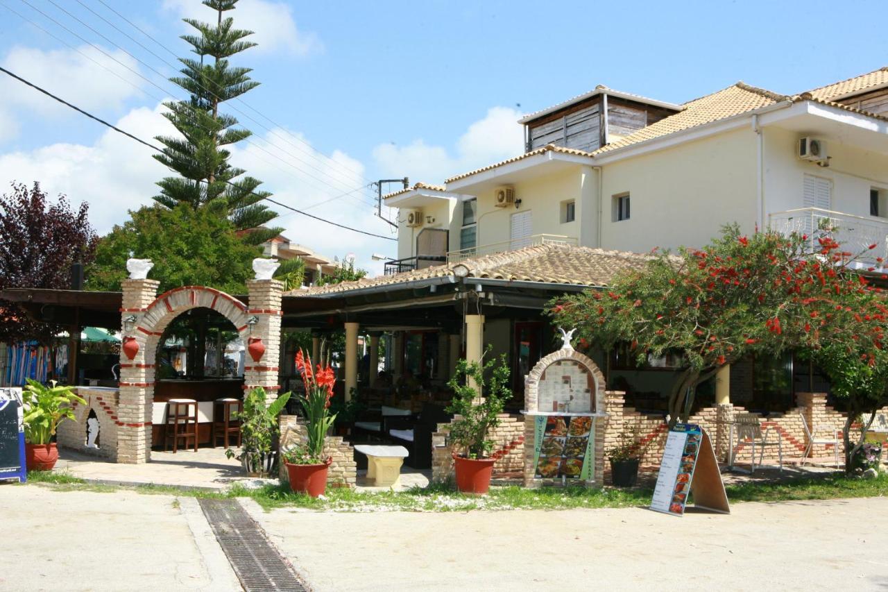 Poseidon Hotel Ammoudia Bagian luar foto